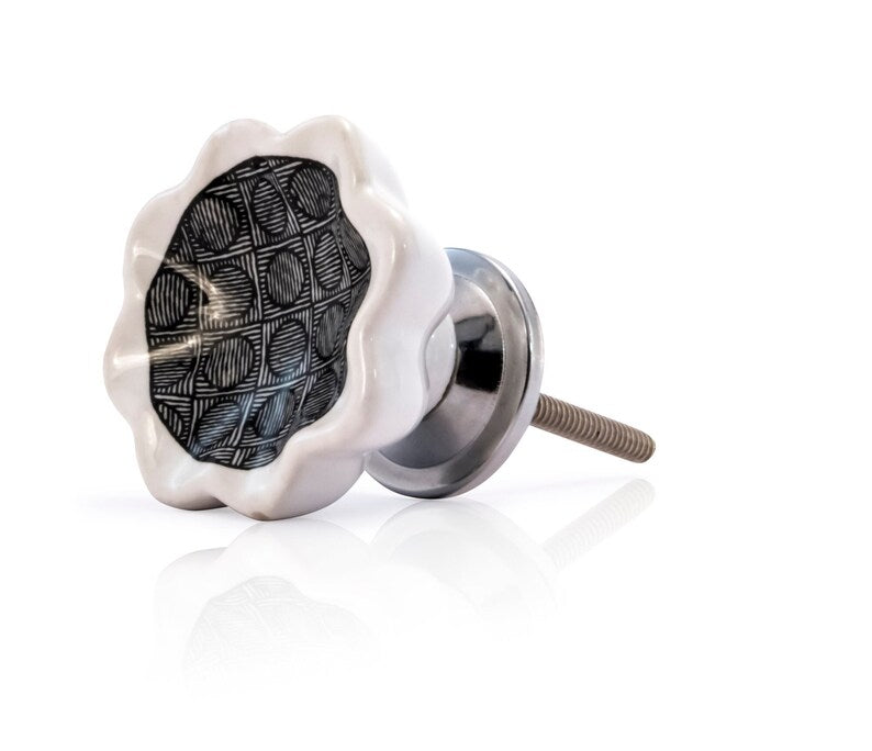 Mascot Hardware 1.5 in. Flower Knob White & Grey Drawer Cabinet Knob