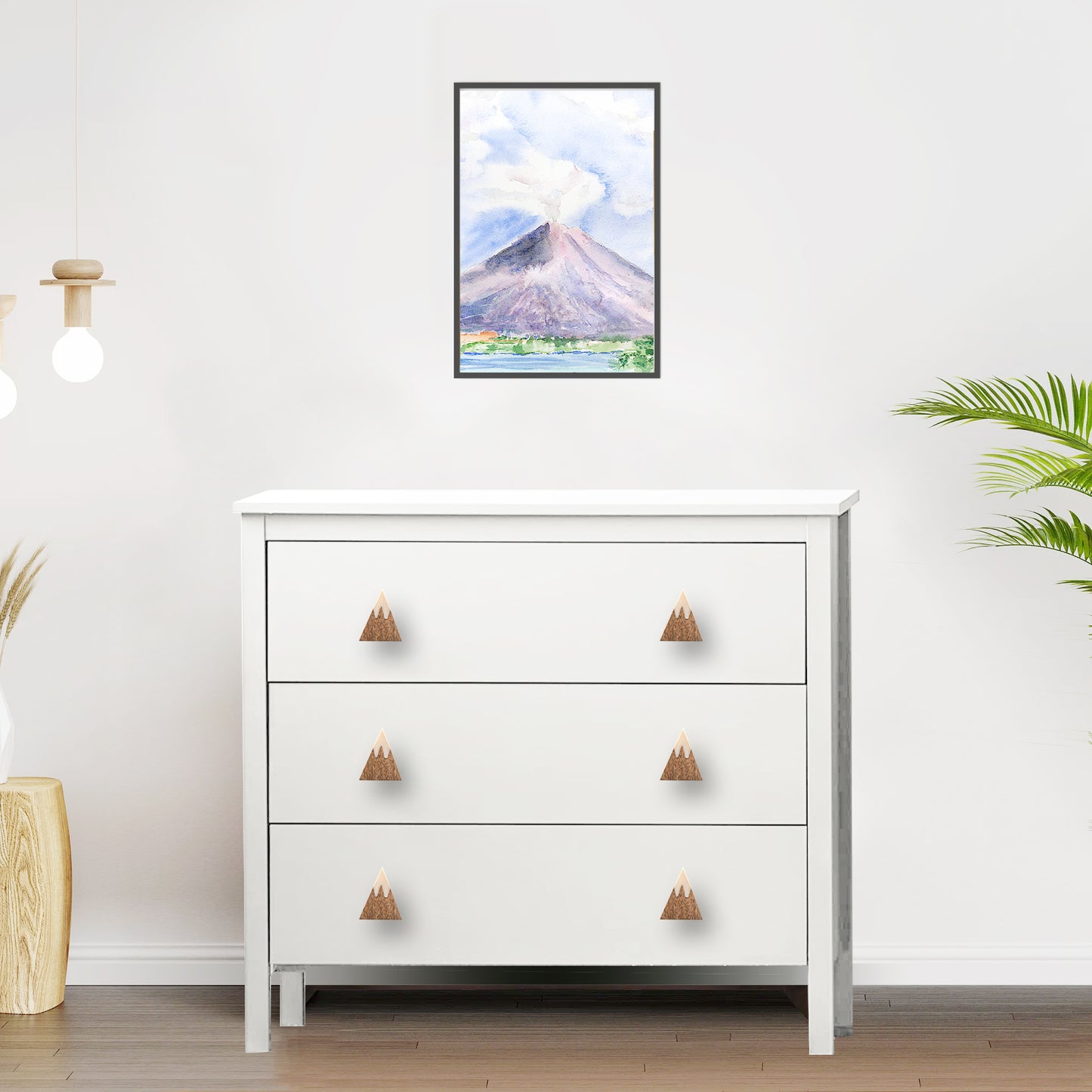 Mascot Hardware Aurora 1-8/9 in. Triangle Wood & White Drawer Cabinet Knob