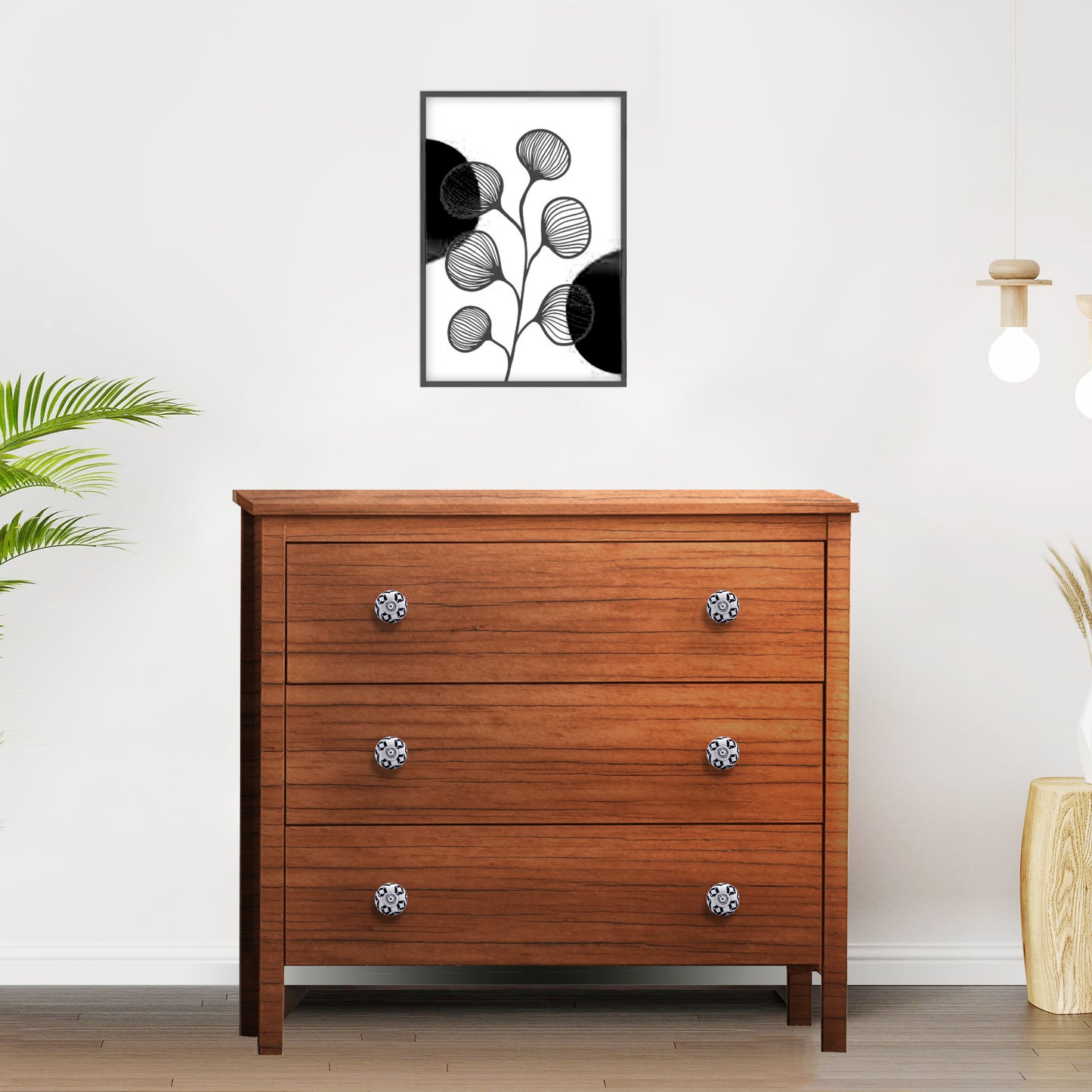 Mascot Hardware Diamond 1-3/5 in. (40mm) Black & White Drawer Cabinet Knob