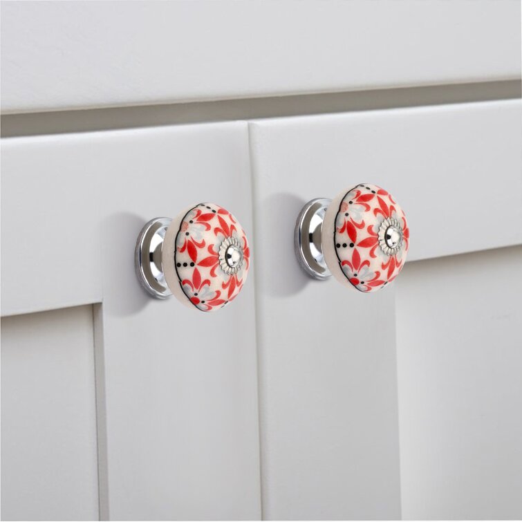 Mascot Hardware Fleur de Lis 1-3/5 in. Round Drawer Cabinet Knob