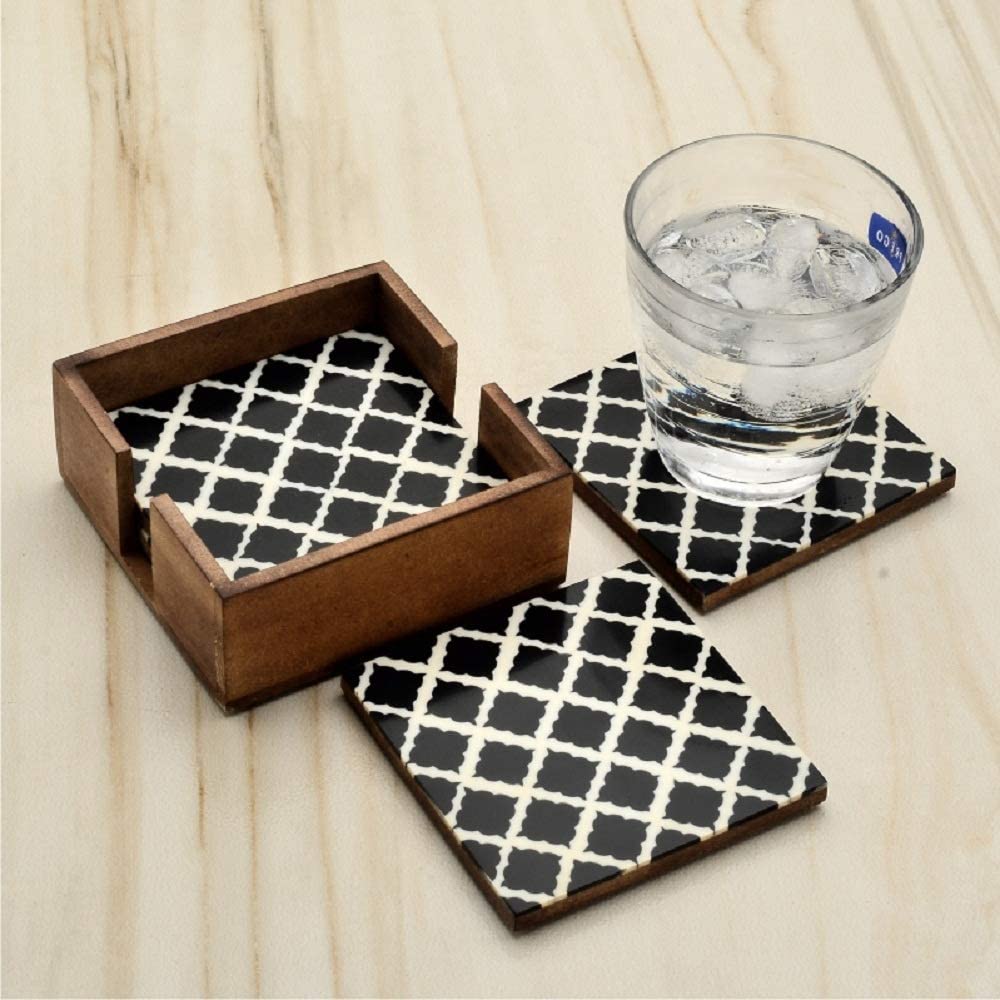 Mascot Hardware Wavy 4 pieces White and Ocean Blue Coaster set in Box