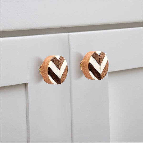 Fusion Arrow 1-1/2 in. Round Cabinet Knob