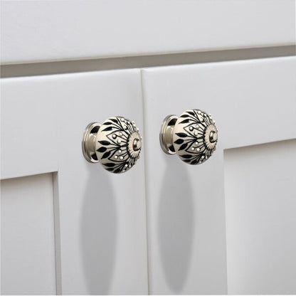 Black and White Crystalled Cabinet Knob