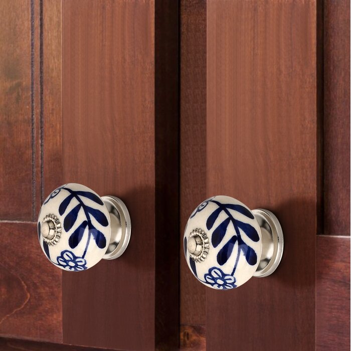 Mascot Hardware Flowered Elegant 1-3/5 in. Blue & Cream Cabinet Knob (Pack of 10)