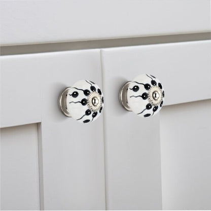 Mascot Hardware Fad 1-1/2 in. Black Drawer Ceramic Cabinet Knob