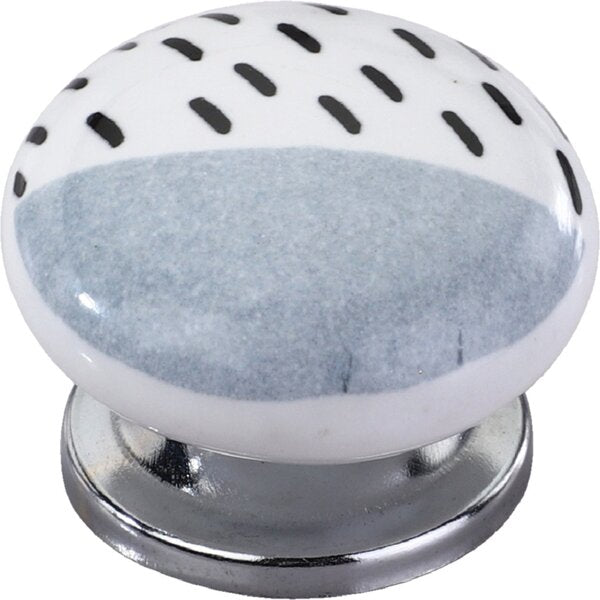 Mascot Hardware Sugar Maple 1-1/2 in. Drawer Cabinet Knob