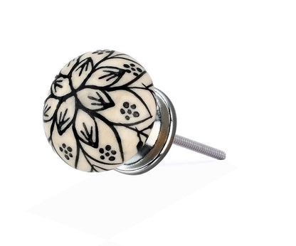 Mascot Hardware Black Lily 1-4/7 in. Round Cabinet Knob (Pack of 10)